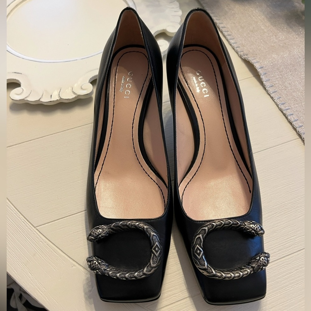 Authentic Gucci Black Leather Women's Shoes